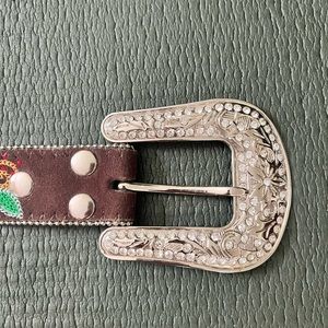 Blazin Roxx western floral embroidered belt, leather, rhinestone beading sz 44